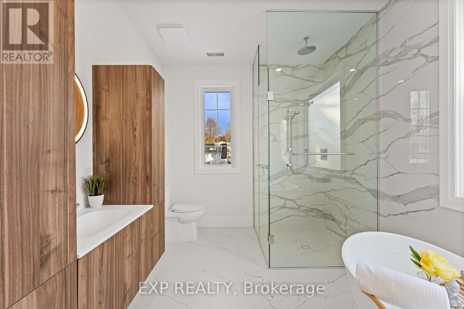 241 Parkway Avenue, Georgina, Ontario  L4P 2W1 - Photo 21 - N12804476