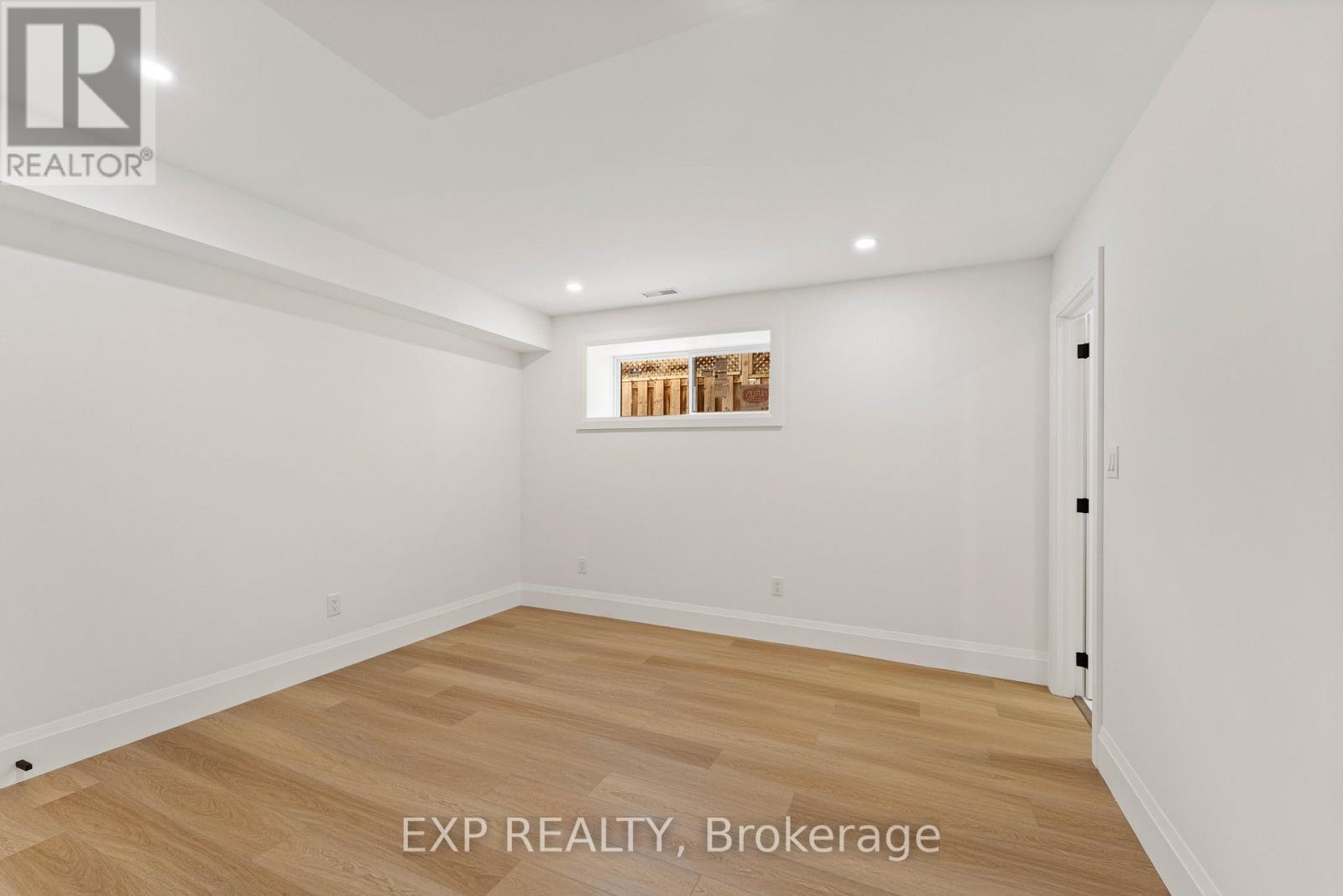 241 Parkway Avenue, Georgina, Ontario  L4P 2W1 - Photo 39 - N12804476