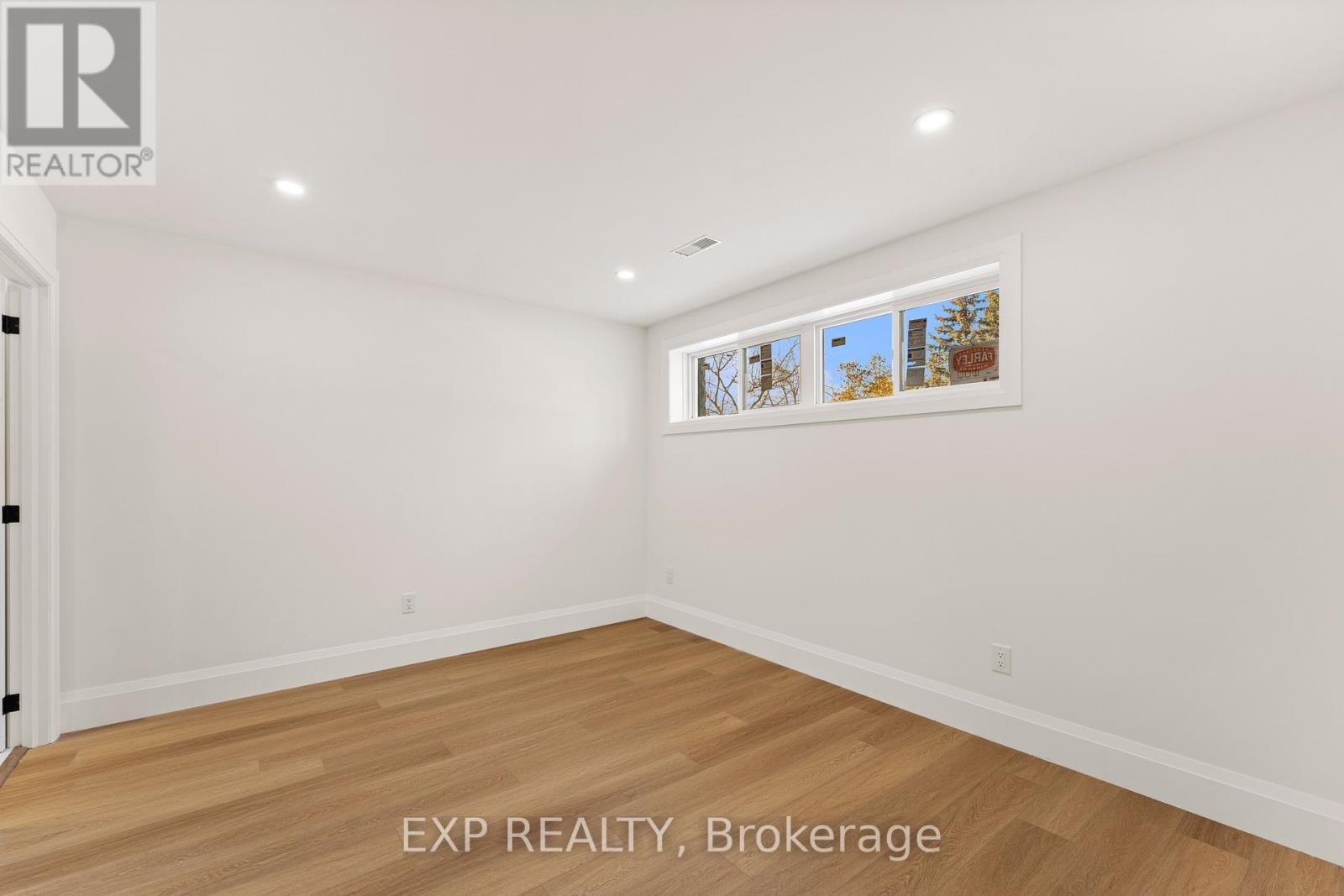 241 Parkway Avenue, Georgina, Ontario  L4P 2W1 - Photo 42 - N12804476