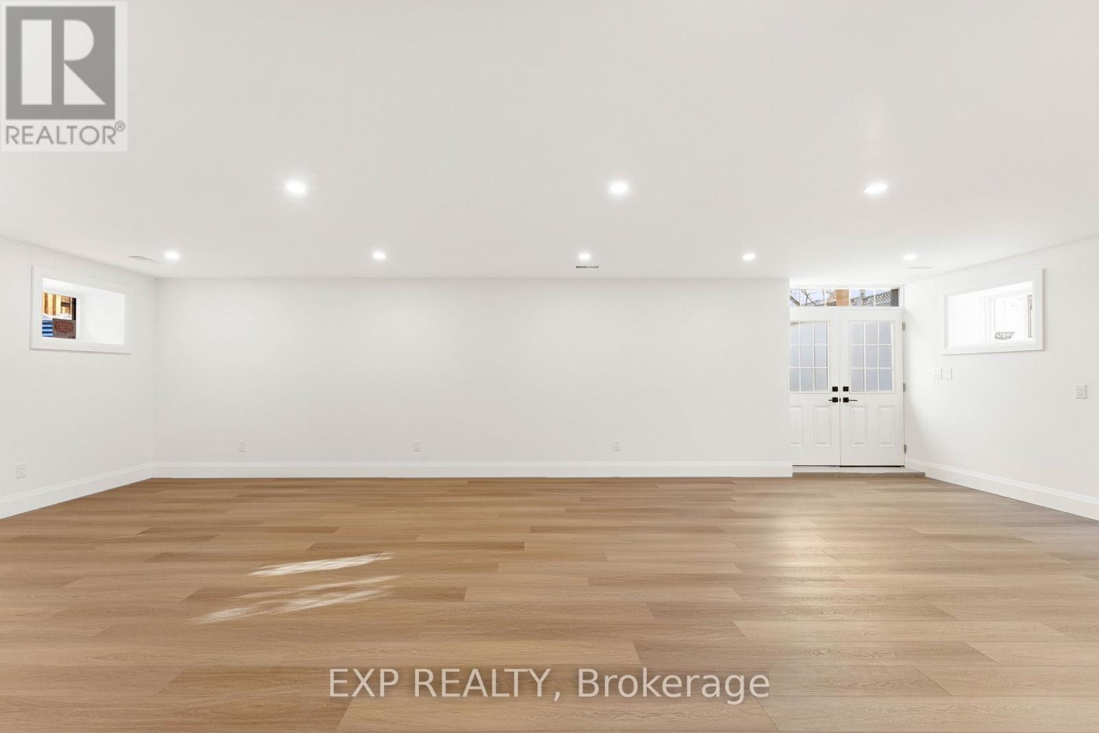 241 Parkway Avenue, Georgina, Ontario  L4P 2W1 - Photo 45 - N12804476