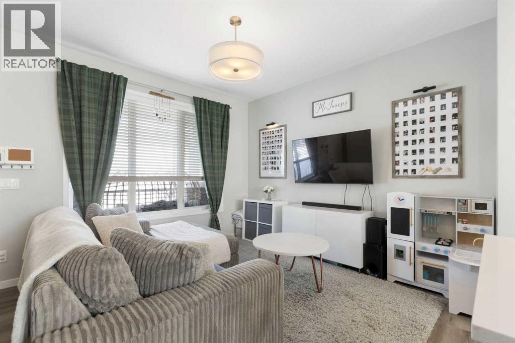 277 Ellen Way, Crossfield, Alberta  T0M 0S0 - Photo 6 - A2285671