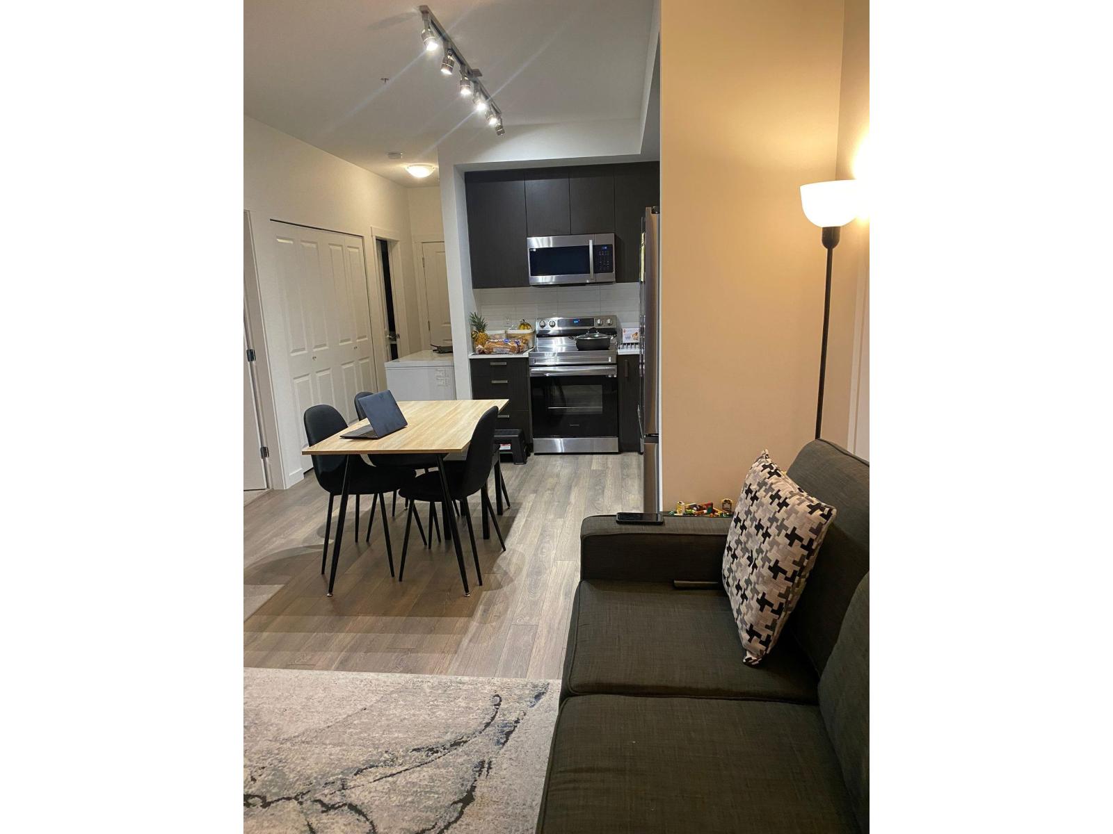 202 15848 Fraser Highway, Surrey, British Columbia  V4N 6X6 - Photo 3 - R3091135