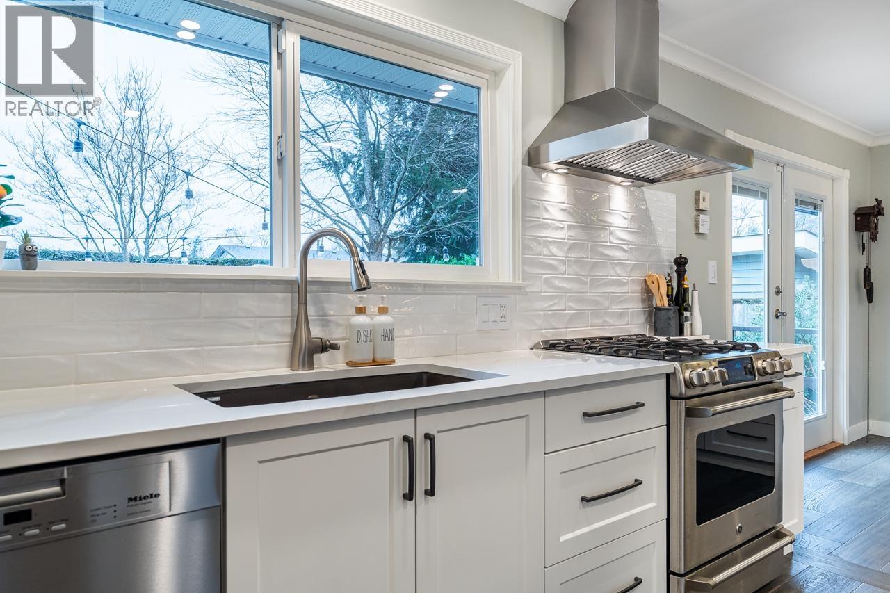 18883 120 Avenue, Pitt Meadows, British Columbia  V3Y 1W5 - Photo 10 - R3091898