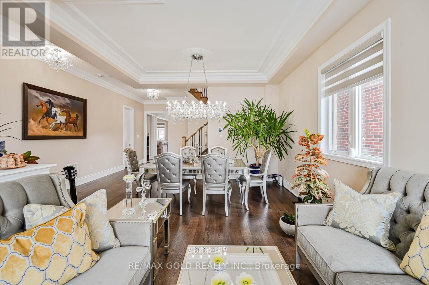 125 Squire Ellis Drive, Brampton, Ontario  L6P 4J4 - Photo 8 - W12798184