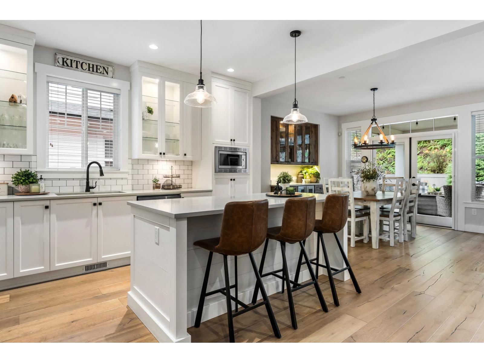 43360 Creekside Circle, Cultus Lake South, Lindell Beach, British Columbia  V2R 0Z4 - Photo 1 - R3080283