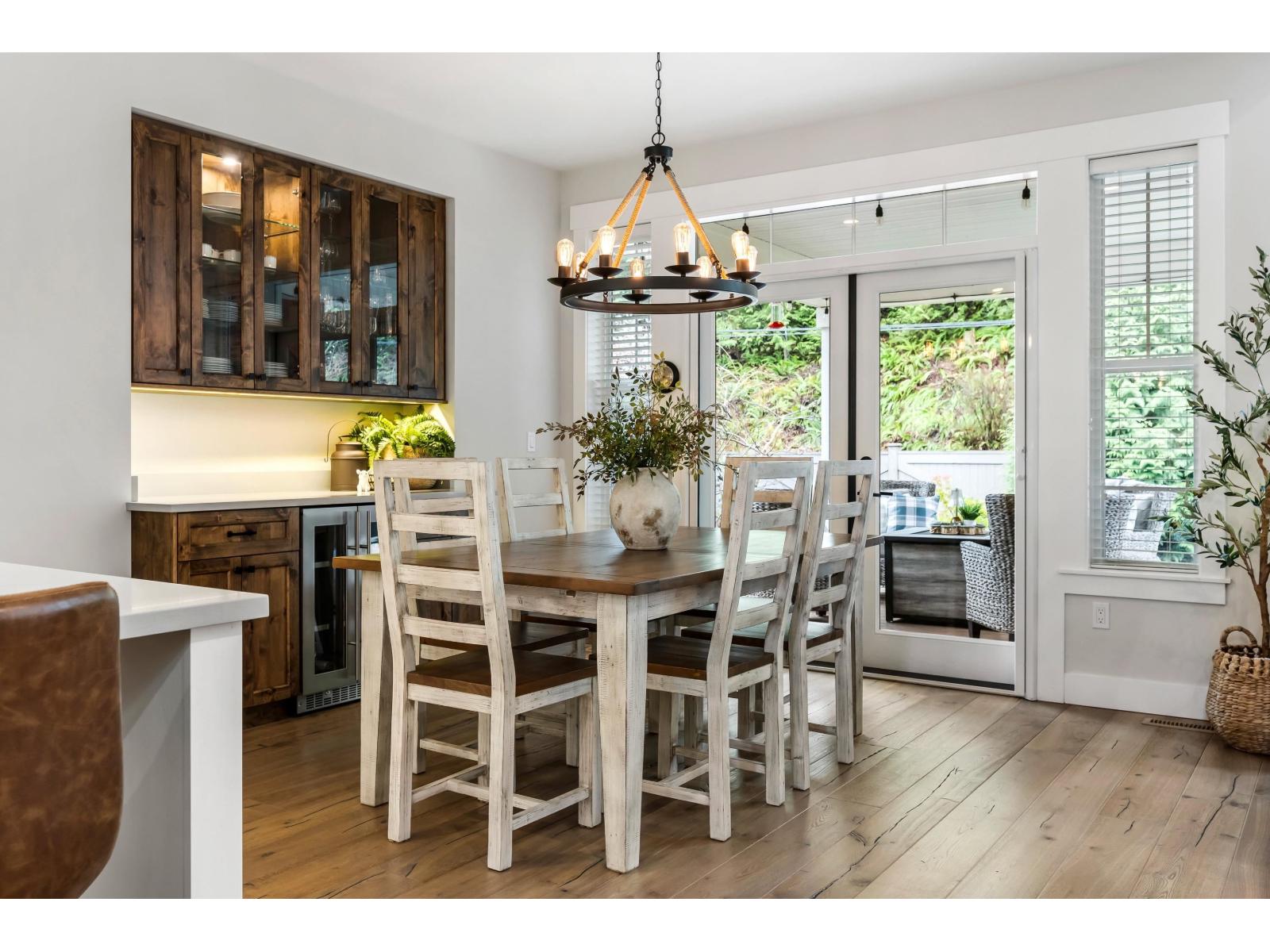 43360 Creekside Circle, Cultus Lake South, Lindell Beach, British Columbia  V2R 0Z4 - Photo 2 - R3080283