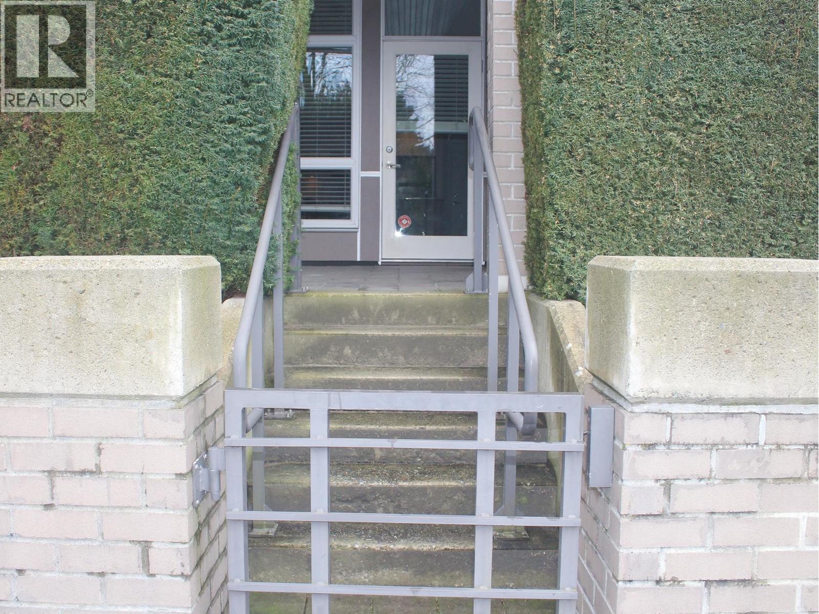 106 85 Eighth Avenue, New Westminster, British Columbia  V3L 0E9 - Photo 8 - R3091896