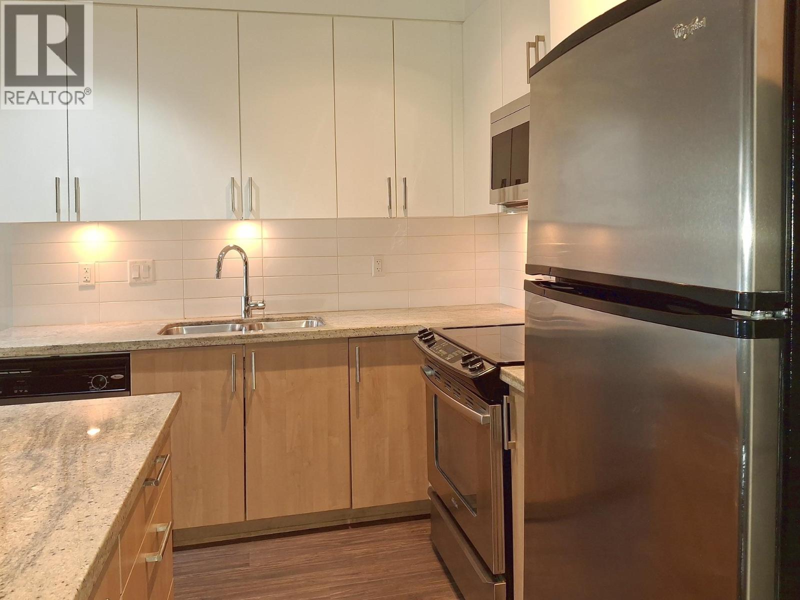 106 85 Eighth Avenue, New Westminster, British Columbia  V3L 0E9 - Photo 5 - R3091896