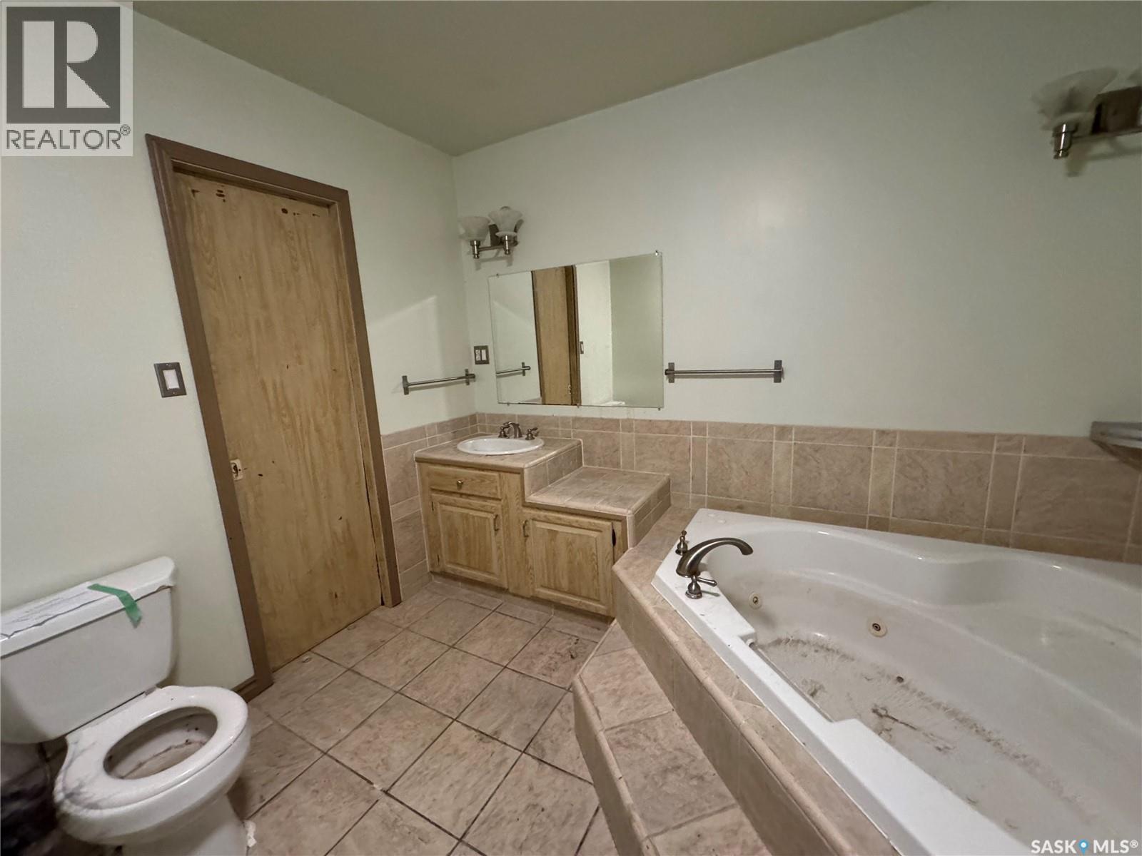 17 Patricia Drive, Coronach, Saskatchewan  S0H 0Z0 - Photo 11 - SK028871