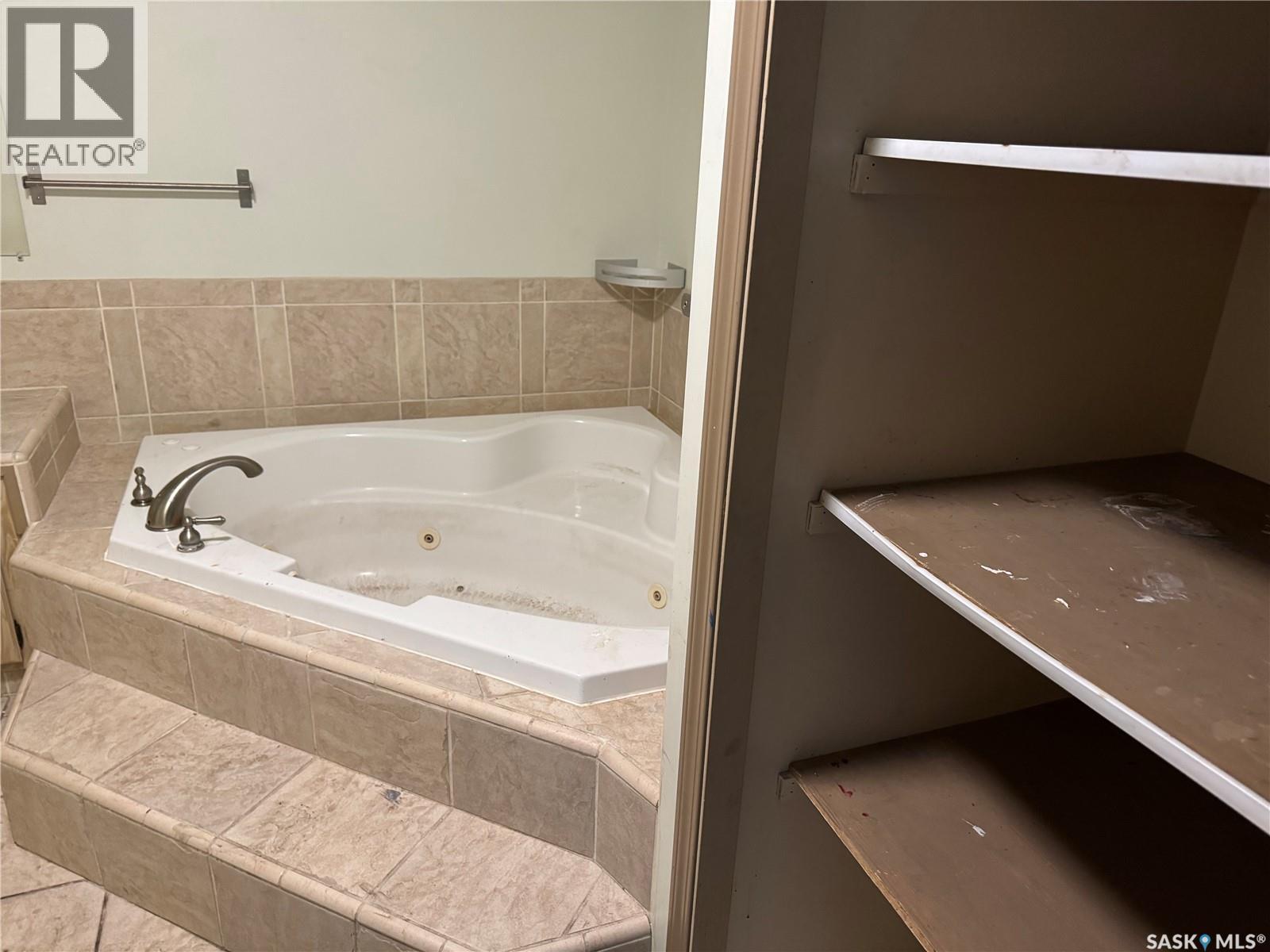 17 Patricia Drive, Coronach, Saskatchewan  S0H 0Z0 - Photo 12 - SK028871