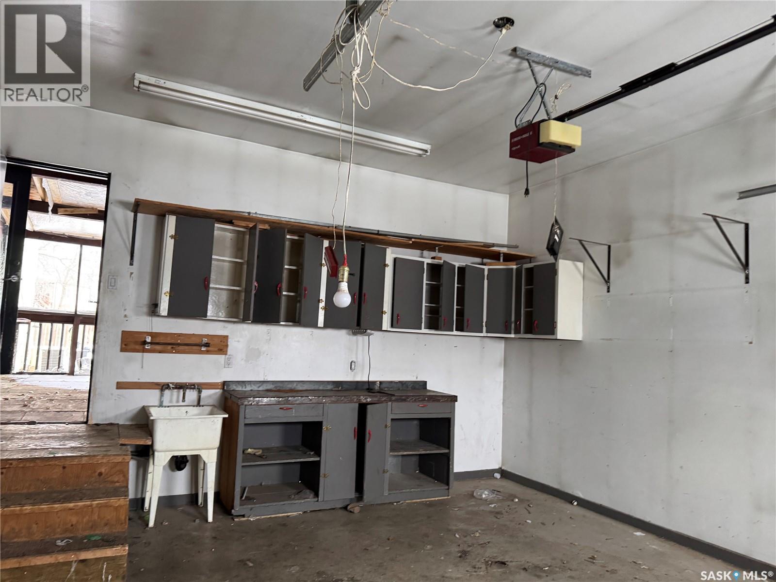 17 Patricia Drive, Coronach, Saskatchewan  S0H 0Z0 - Photo 29 - SK028871