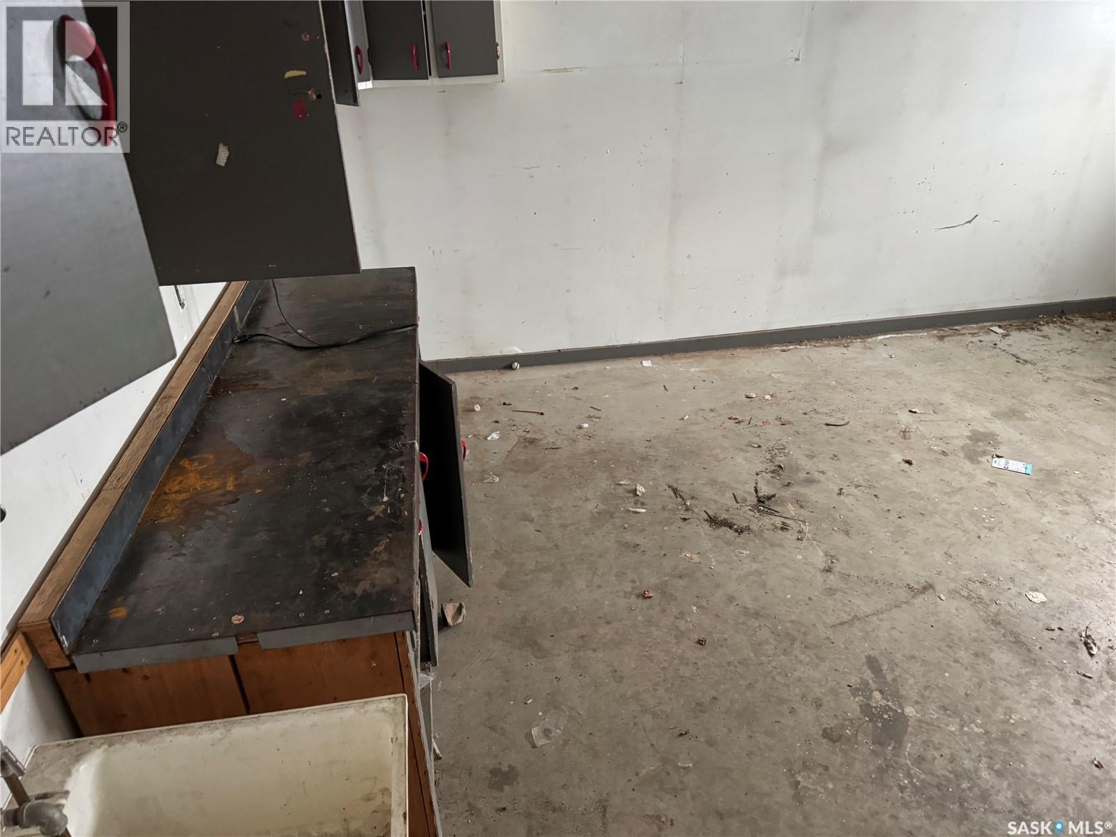 17 Patricia Drive, Coronach, Saskatchewan  S0H 0Z0 - Photo 30 - SK028871