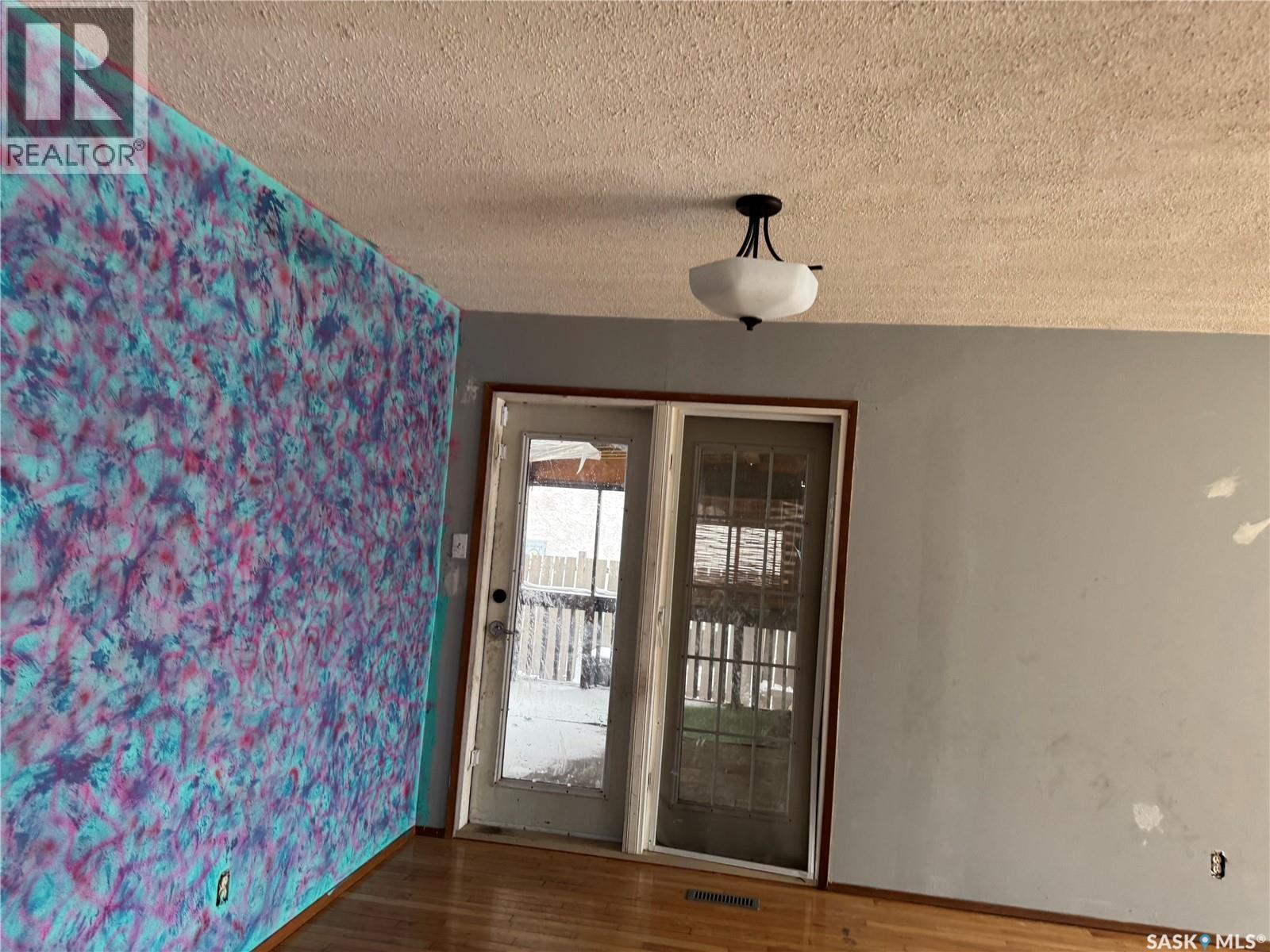 17 Patricia Drive, Coronach, Saskatchewan  S0H 0Z0 - Photo 5 - SK028871