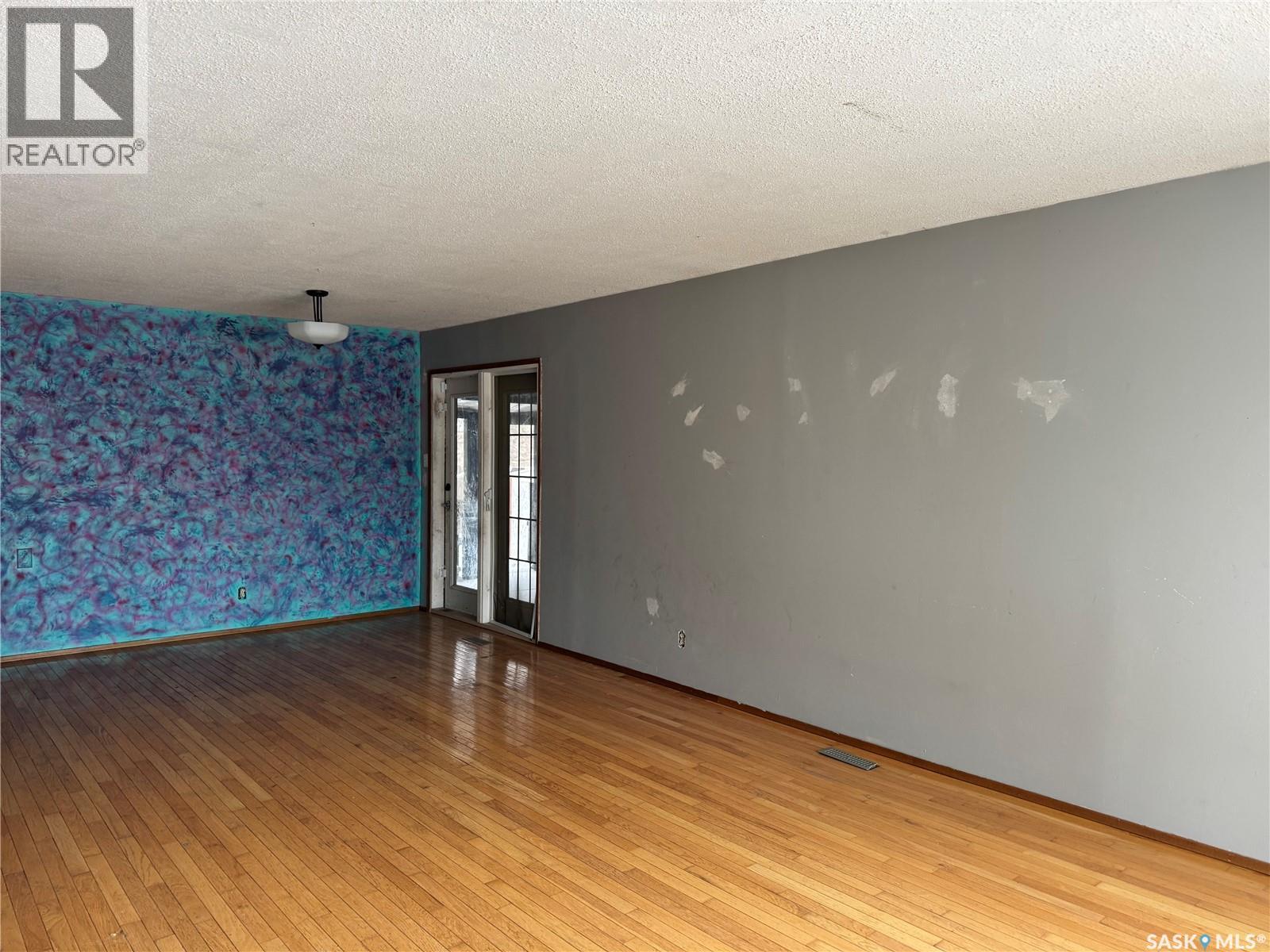 17 Patricia Drive, Coronach, Saskatchewan  S0H 0Z0 - Photo 7 - SK028871