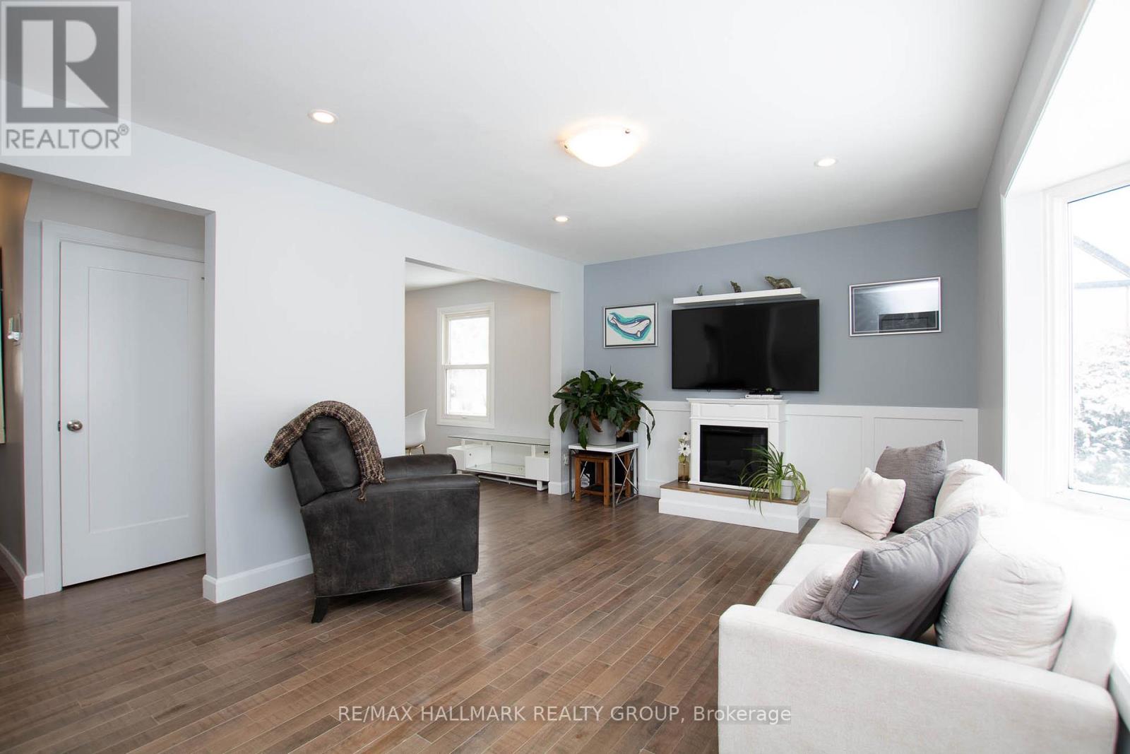 929 Merivale Road, Ottawa, Ontario  K1Z 5Z7 - Photo 7 - X12804488