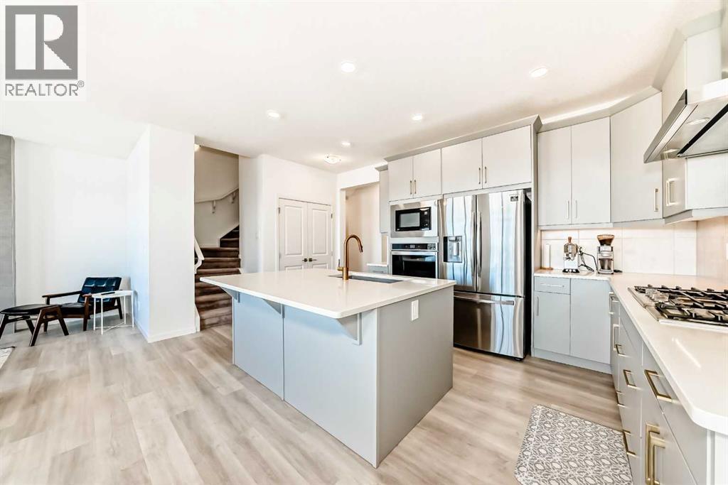 289 Crestmont Drive Sw, Calgary, Alberta  T3B 6G9 - Photo 12 - A2287665