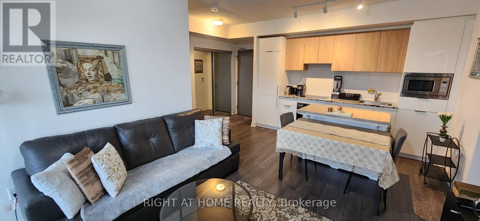 527 - 20 O'neill Road, Toronto, Ontario  M3C 0R2 - Photo 2 - C12804494