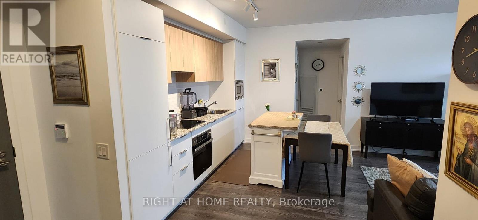 527 - 20 O'neill Road, Toronto, Ontario  M3C 0R2 - Photo 6 - C12804494