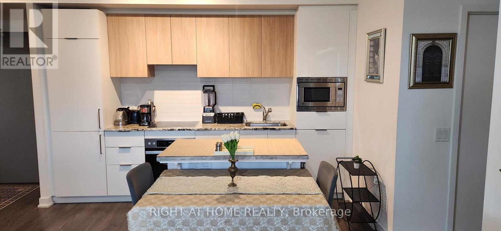 527 - 20 O'neill Road, Toronto, Ontario  M3C 0R2 - Photo 7 - C12804494