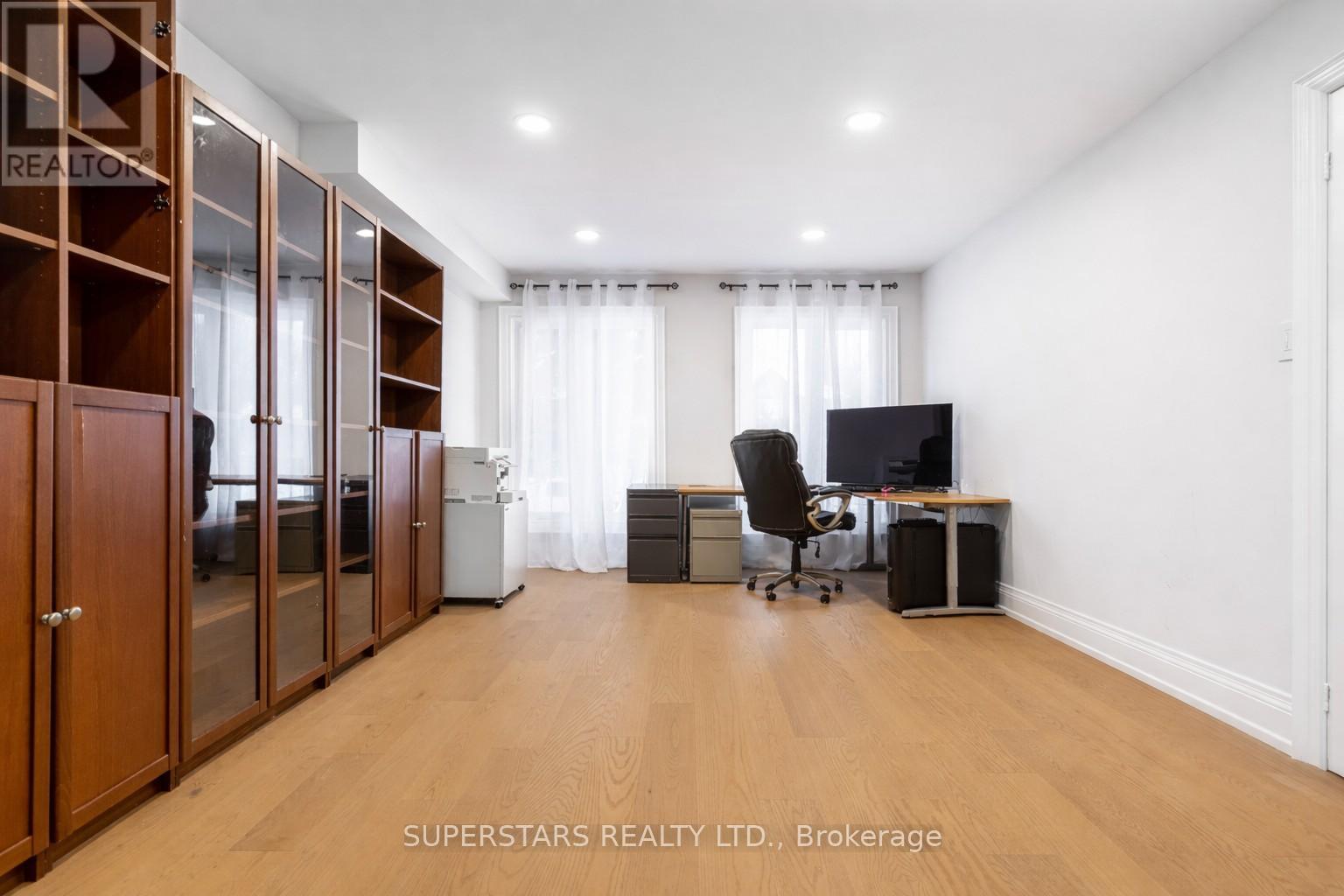 622 Lyman Boulevard, Newmarket, Ontario  L3X 1V9 - Photo 10 - N12804490