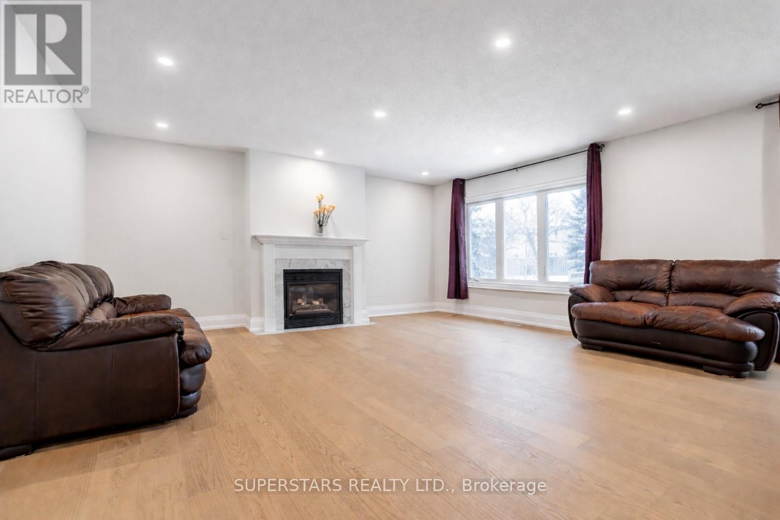 622 Lyman Boulevard, Newmarket, Ontario  L3X 1V9 - Photo 23 - N12804490