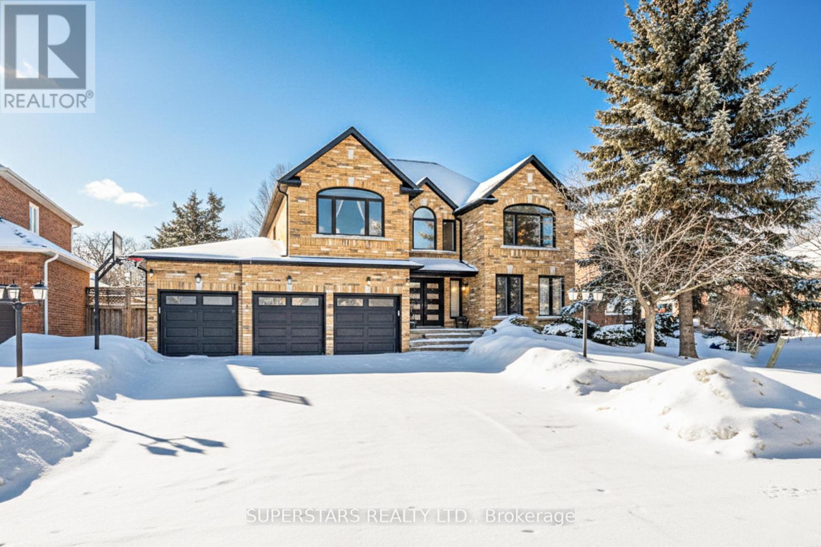 622 Lyman Boulevard, Newmarket, Ontario  L3X 1V9 - Photo 3 - N12804490