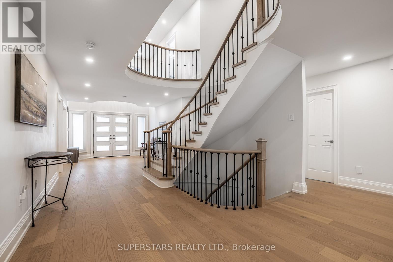 622 Lyman Boulevard, Newmarket, Ontario  L3X 1V9 - Photo 8 - N12804490