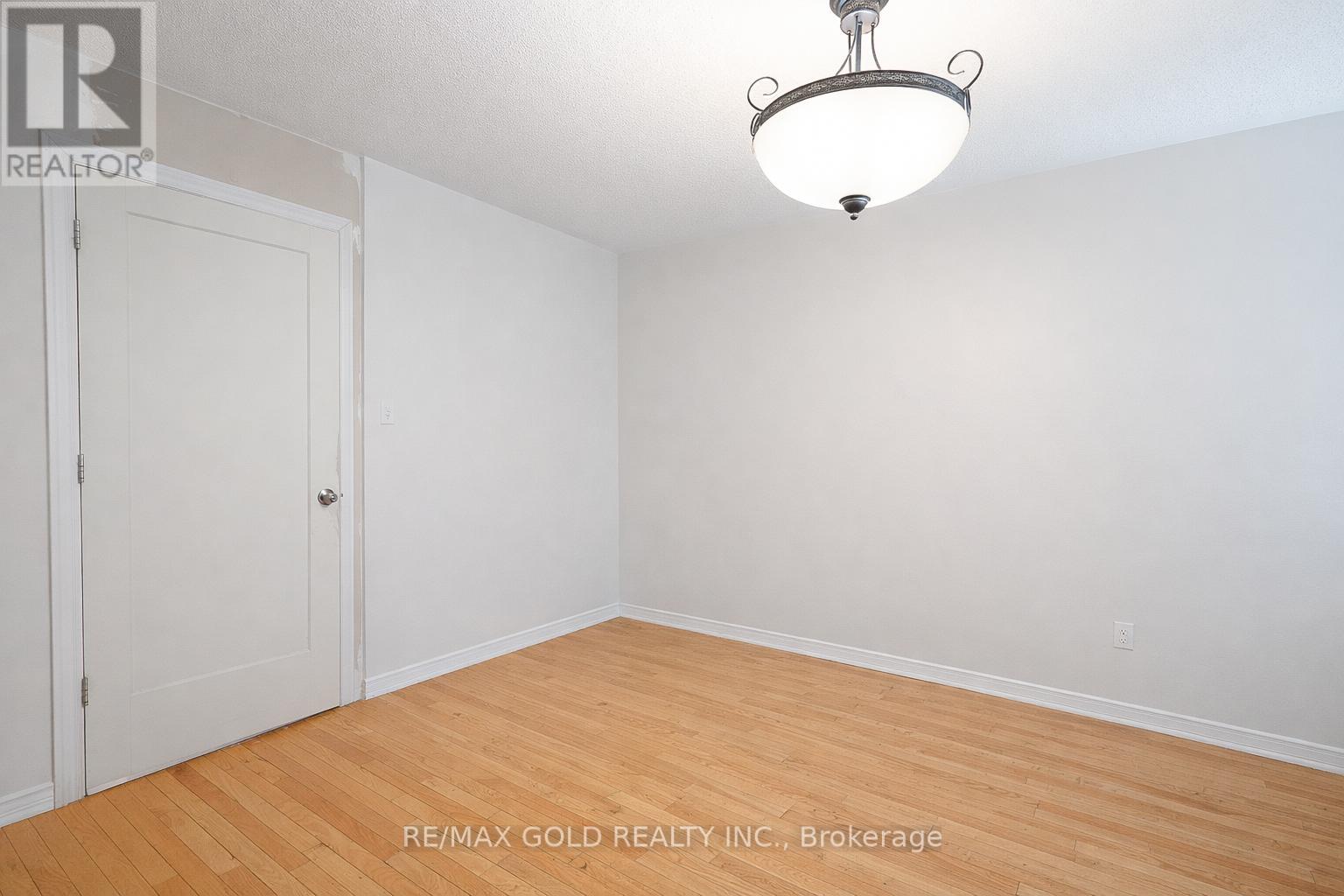 46 Egypt Drive, Brampton, Ontario  L6R 2T9 - Photo 16 - W12773194