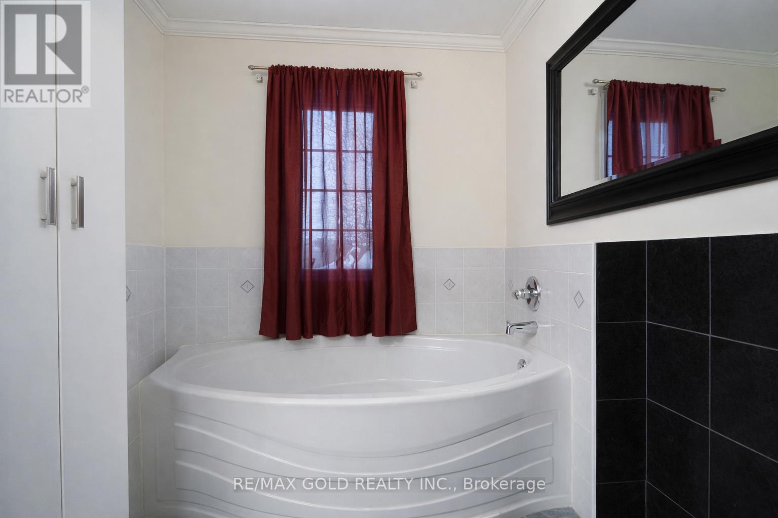 46 Egypt Drive, Brampton, Ontario  L6R 2T9 - Photo 23 - W12773194