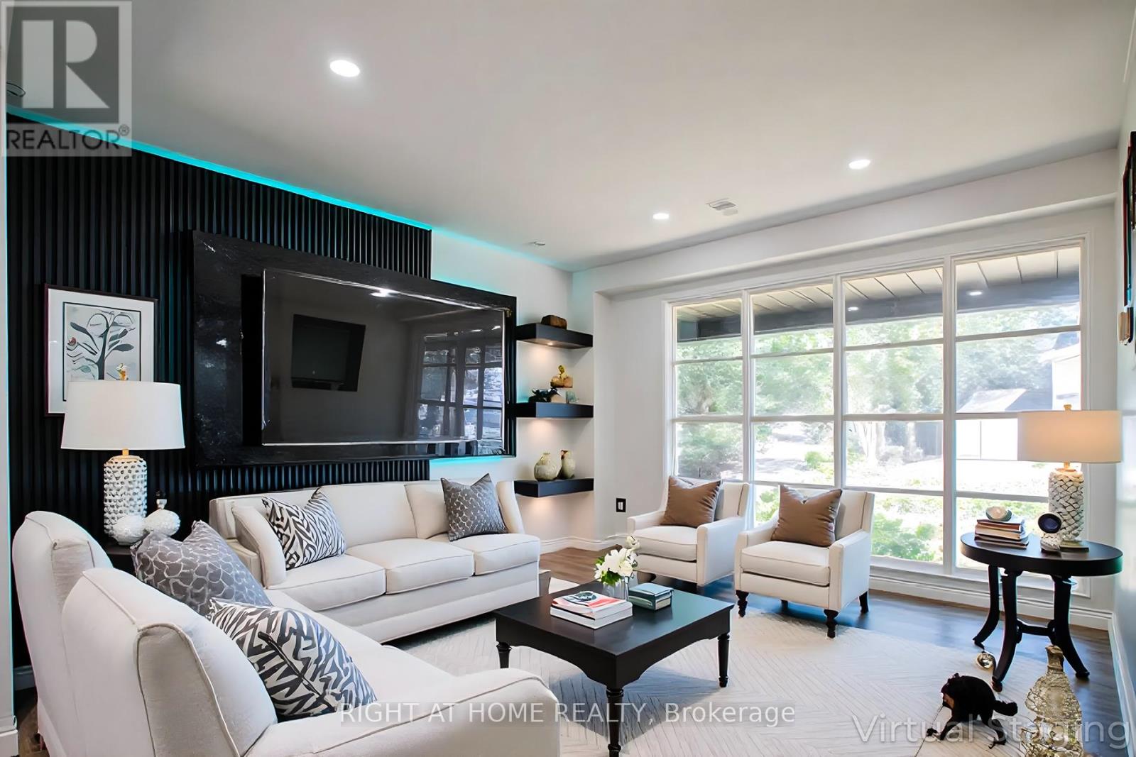 77 ELFORD CRESCENT, Hamilton, Ontario