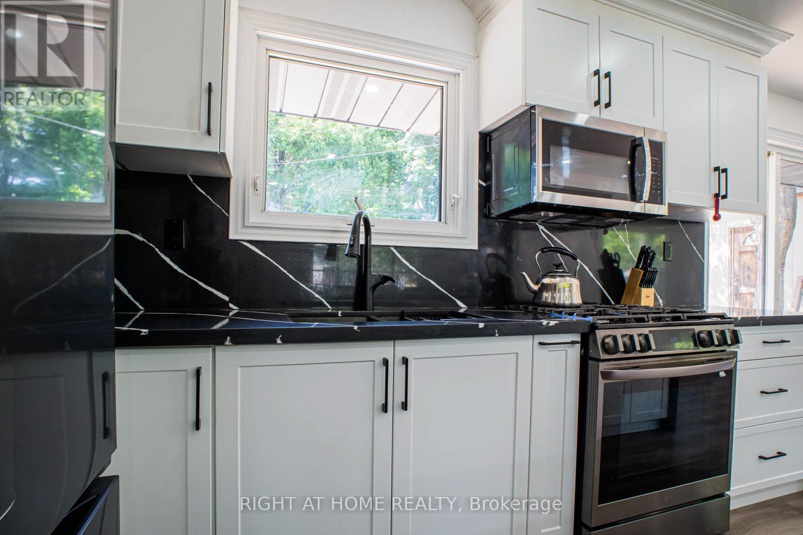 77 Elford Crescent, Hamilton, Ontario  L8K 5K8 - Photo 16 - X12804516