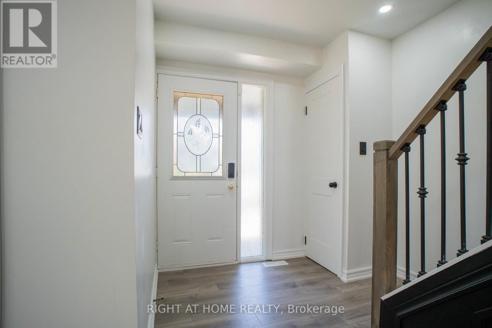 77 Elford Crescent, Hamilton, Ontario  L8K 5K8 - Photo 7 - X12804516