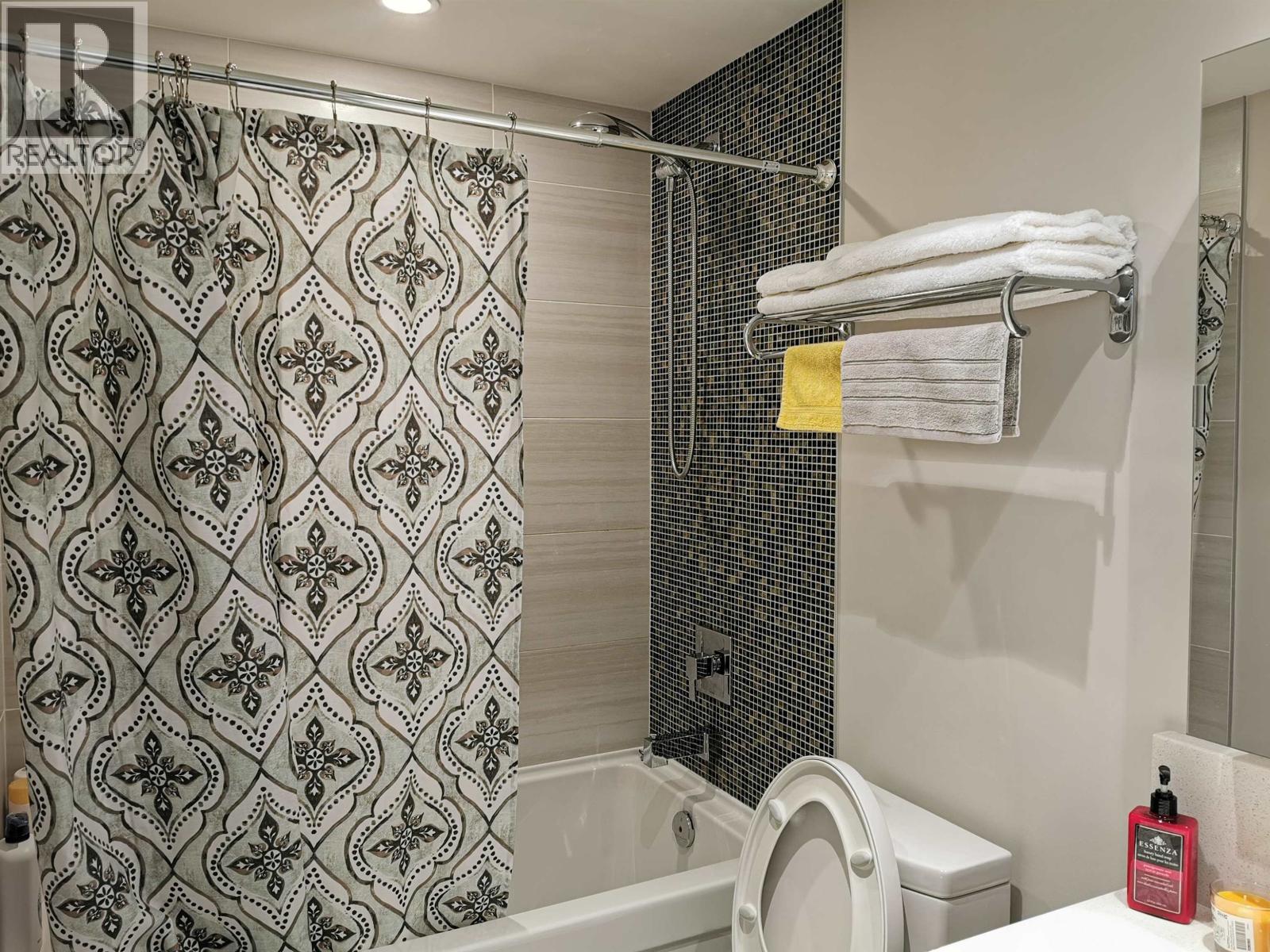 232 1777 W 7th Avenue, Vancouver, British Columbia  V6J 0E5 - Photo 3 - R3091899