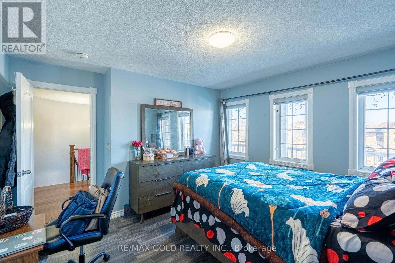 32 Courtsfield Crescent, Brampton, Ontario  L7A 2E2 - Photo 34 - W12761872