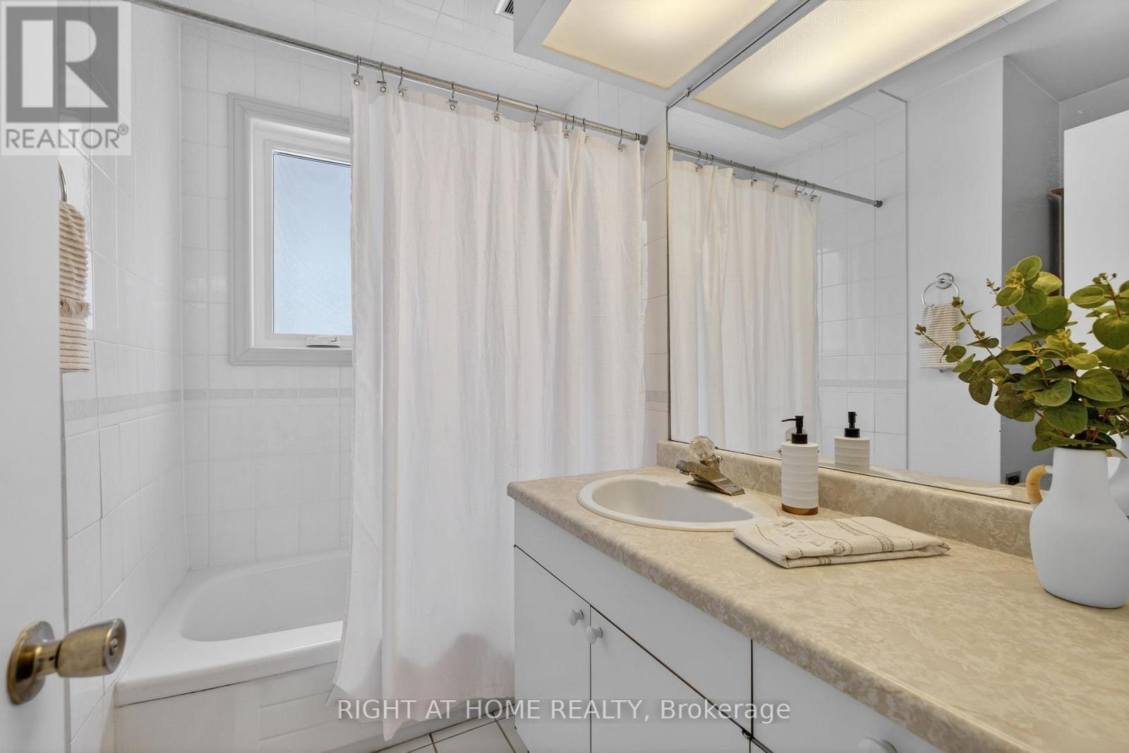 30 Ptarmigan Crescent, Toronto, Ontario  M3A 1W3 - Photo 15 - C12804534