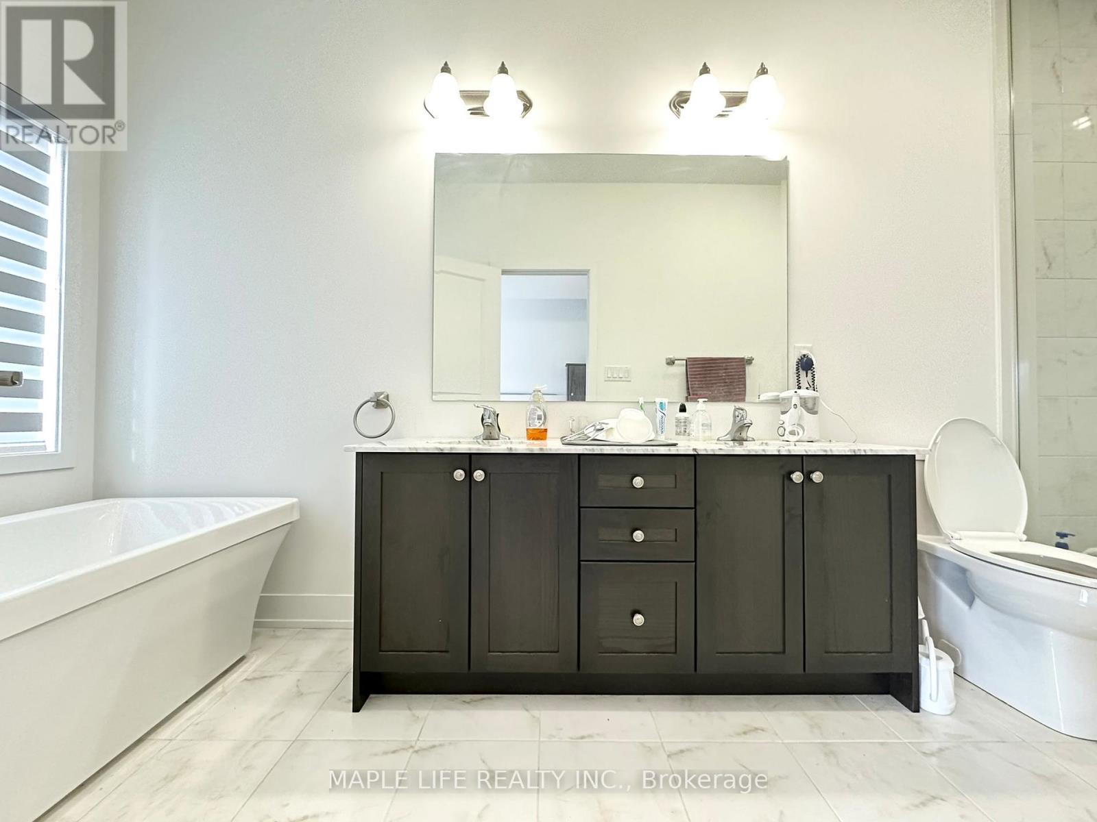 124 Hilts Drive, Richmond Hill, Ontario  L4S 0J2 - Photo 28 - N12804528