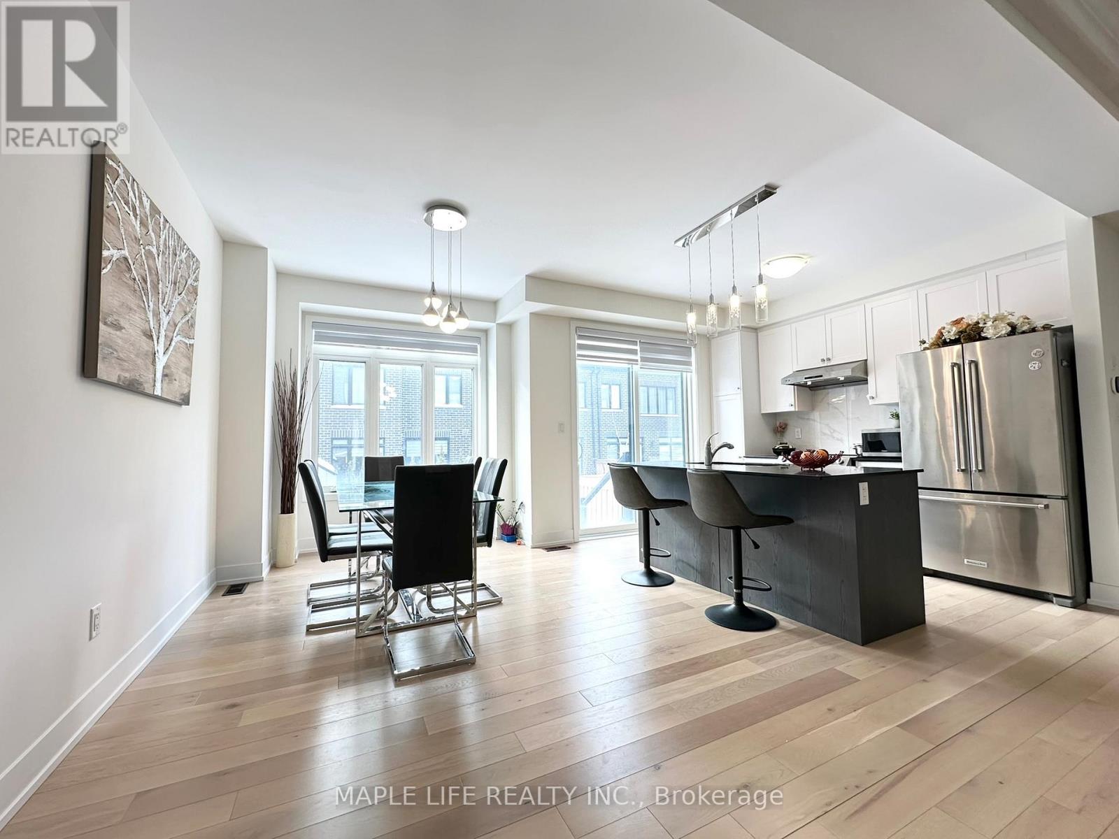 124 Hilts Drive, Richmond Hill, Ontario  L4S 0J2 - Photo 7 - N12804528