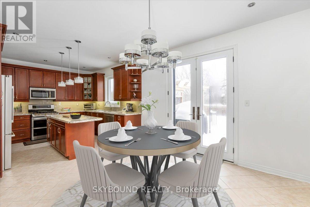 33 Lightheart Drive, Caledon, Ontario  L7C 1E3 - Photo 4 - W12740354