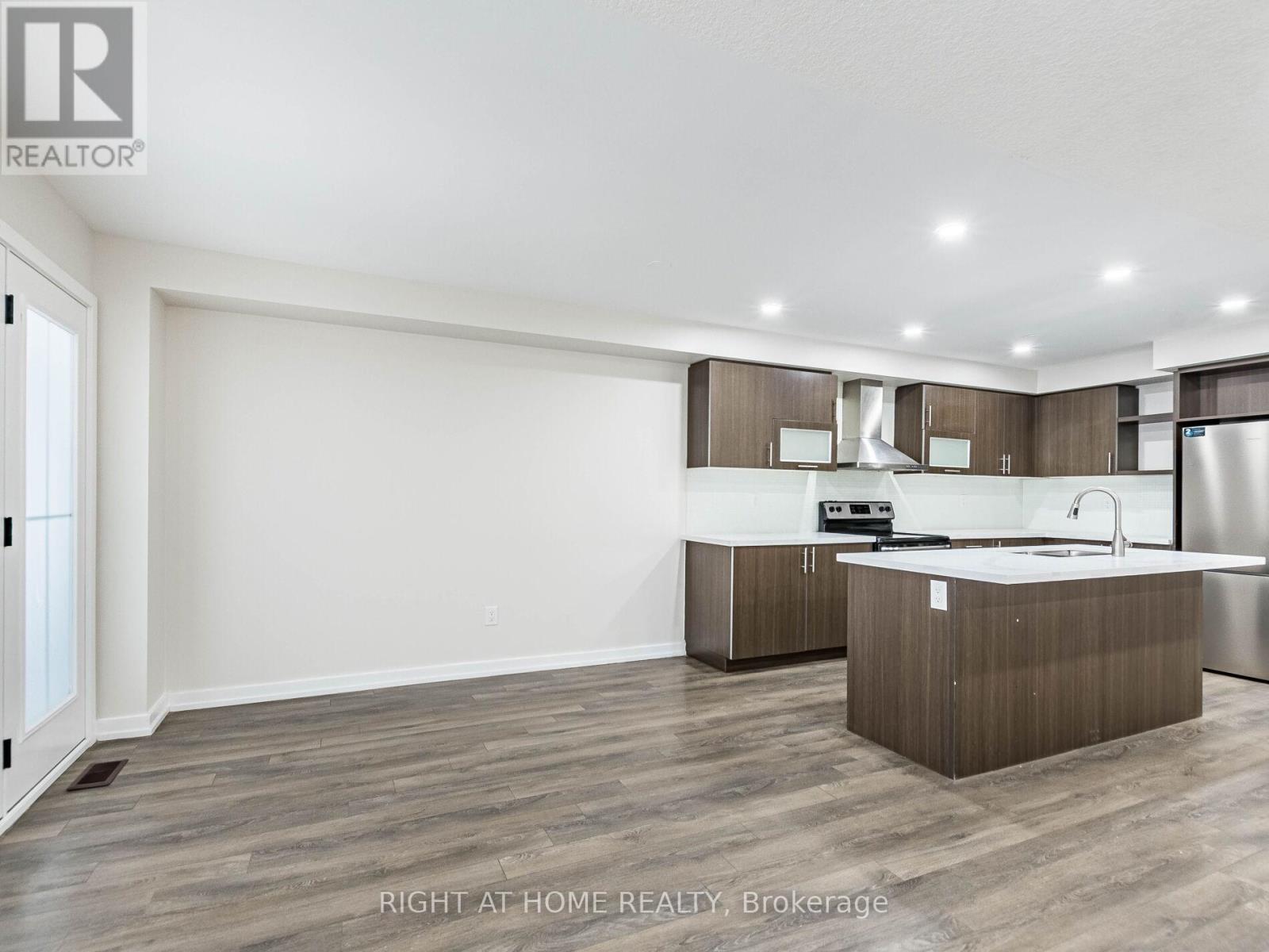 16 Edsel Road, Brampton, Ontario  L7A 4K6 - Photo 13 - W12802626