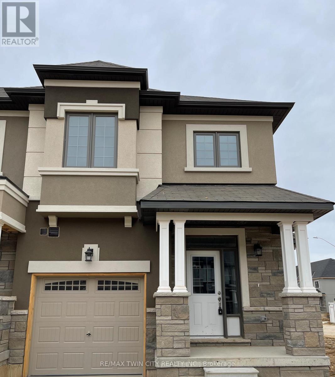 107 FLAGG AVENUE, Brant, Ontario