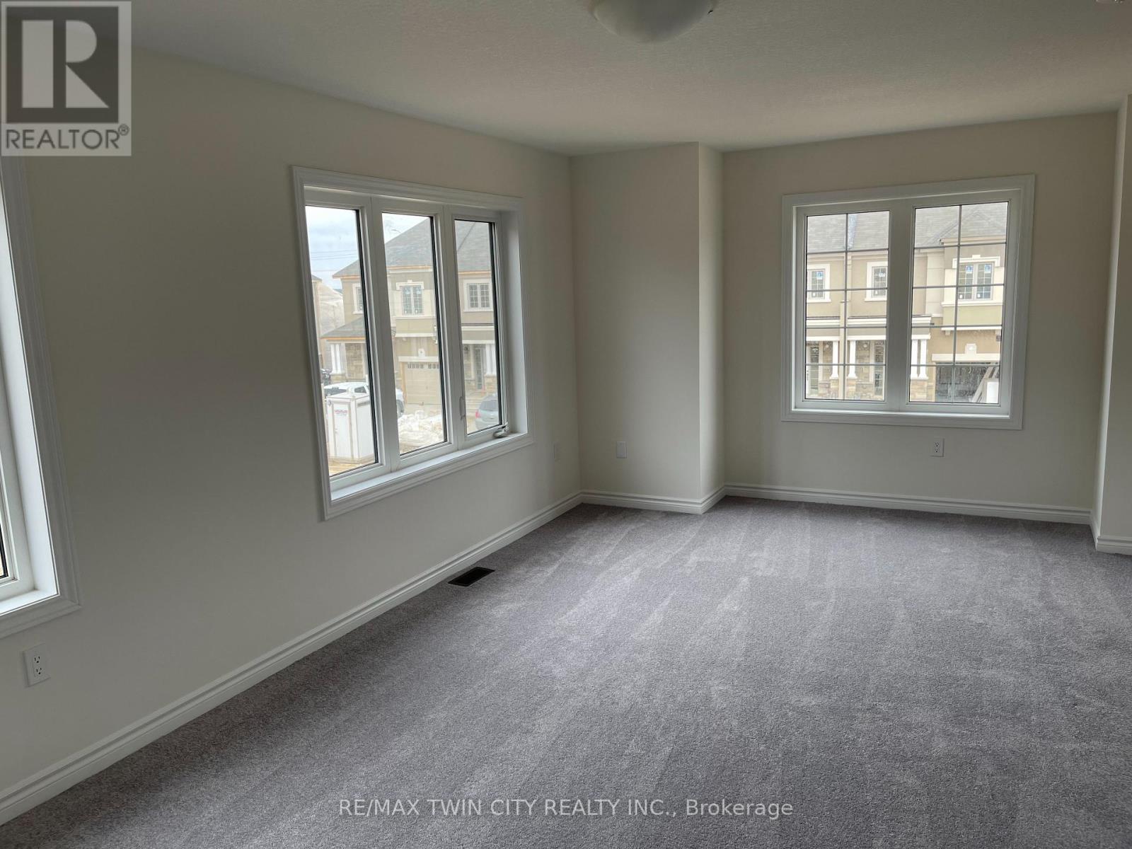 107 Flagg Avenue, Brant, Ontario  N3L 0J8 - Photo 3 - X12804524