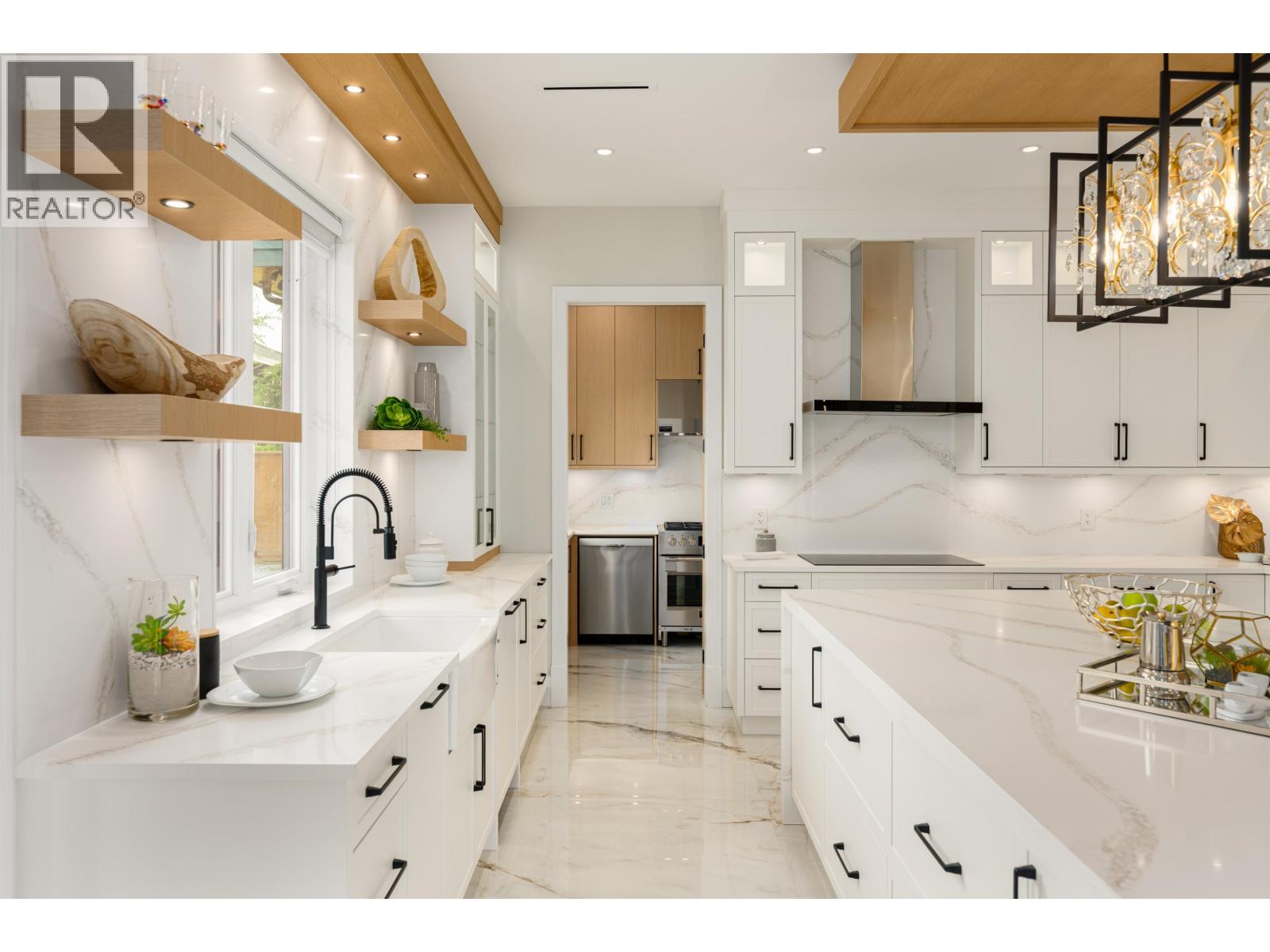 Listing Picture 12 of 40 : 9531 KIRKMOND CRESCENT, Richmond / 烈治文 - 魯藝地產 Yvonne Lu Group - MLS Medallion Club Member