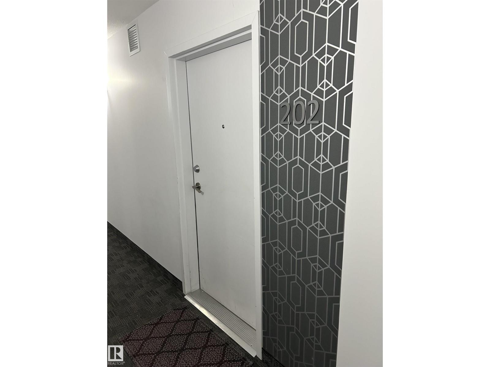 #202 8510 90 St Nw, Edmonton, Alberta  T6C 3L5 - Photo 2 - E4474249