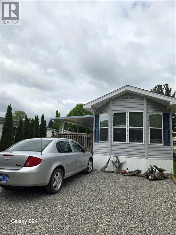 2490 Governors Road Unit# 34 Second, Ancaster, Ontario  N0B 1J0 - Photo 2 - 40731284