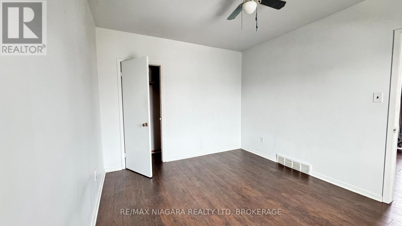 Upper - 256 East Main Street, Welland, Ontario  L3B 3W9 - Photo 11 - X12790188