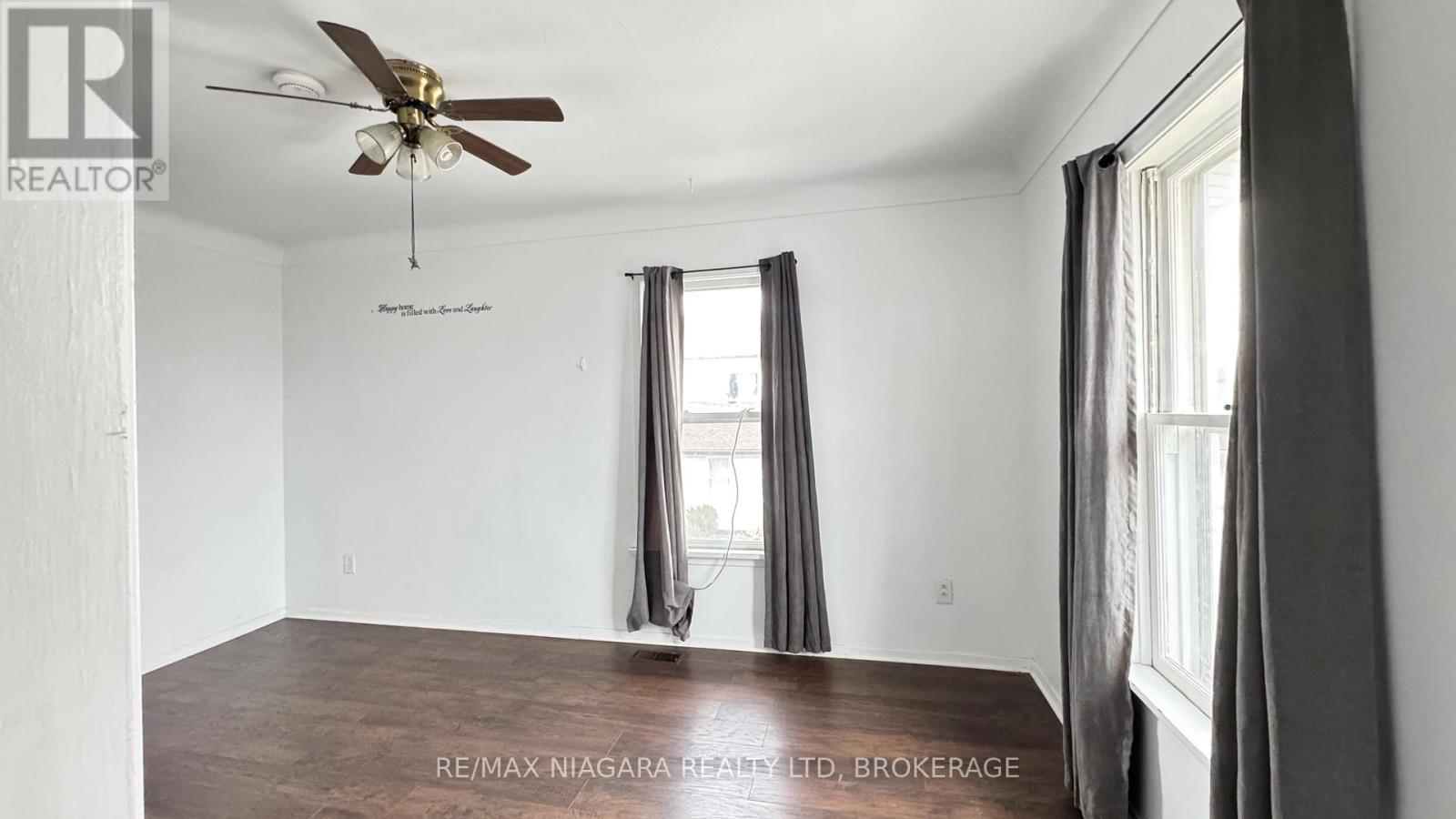 Upper - 256 East Main Street, Welland, Ontario  L3B 3W9 - Photo 6 - X12790188