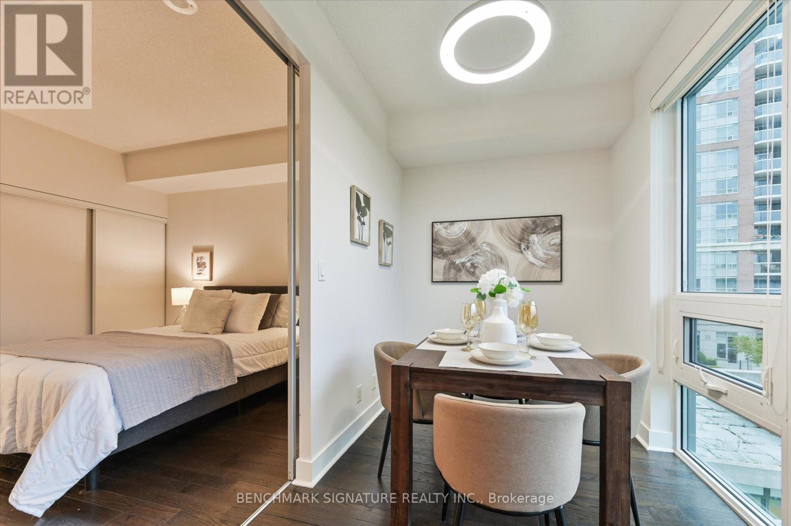 404 - 26 Norton Avenue, Toronto, Ontario M2N 0H6 - Photo 8 - C12804548