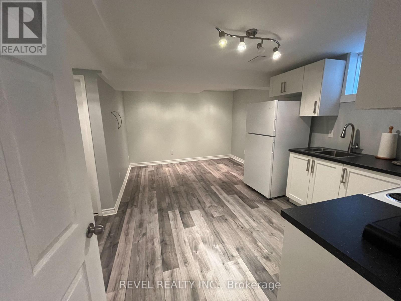 Basement - 194 Willowbrook Drive, Whitby, Ontario  L1R 3C3 - Photo 2 - E12804542