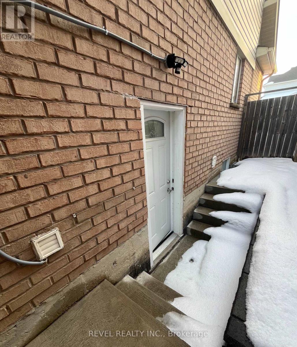 Basement - 194 Willowbrook Drive, Whitby, Ontario  L1R 3C3 - Photo 6 - E12804542