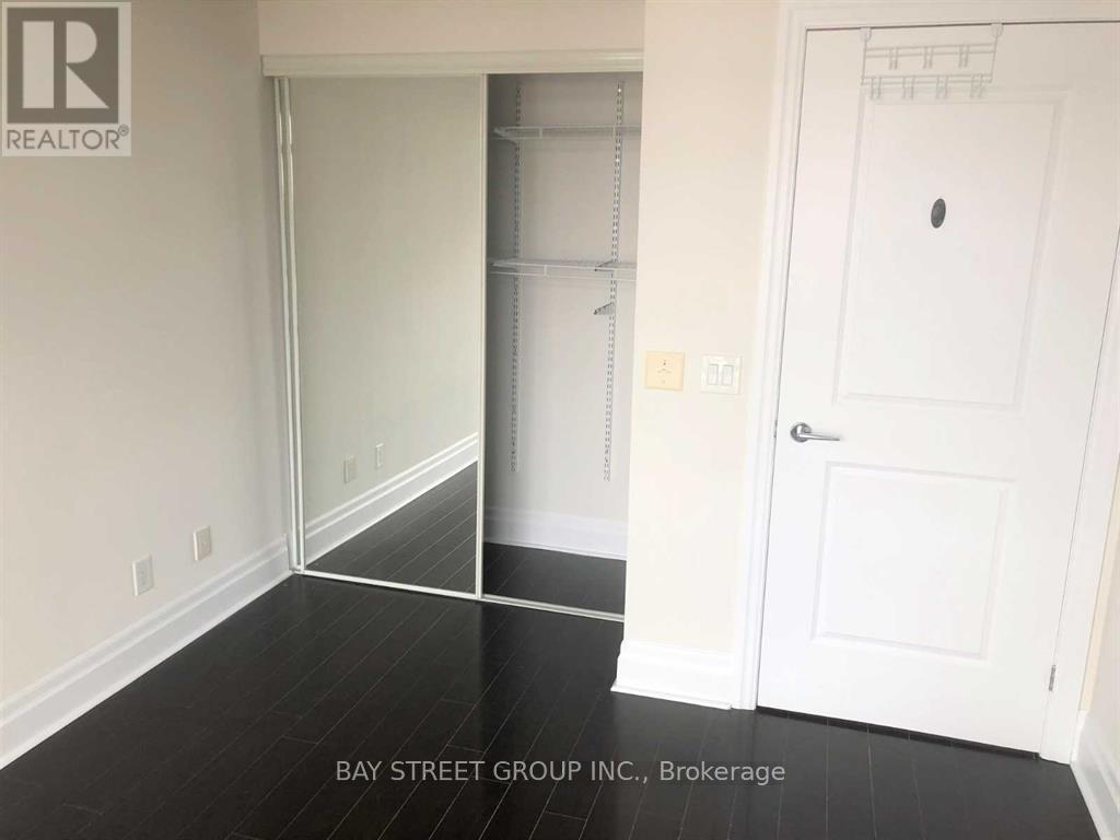 312 - 111 Upper Duke Crescent, Markham, Ontario  L6G 0C9 - Photo 5 - N12804552